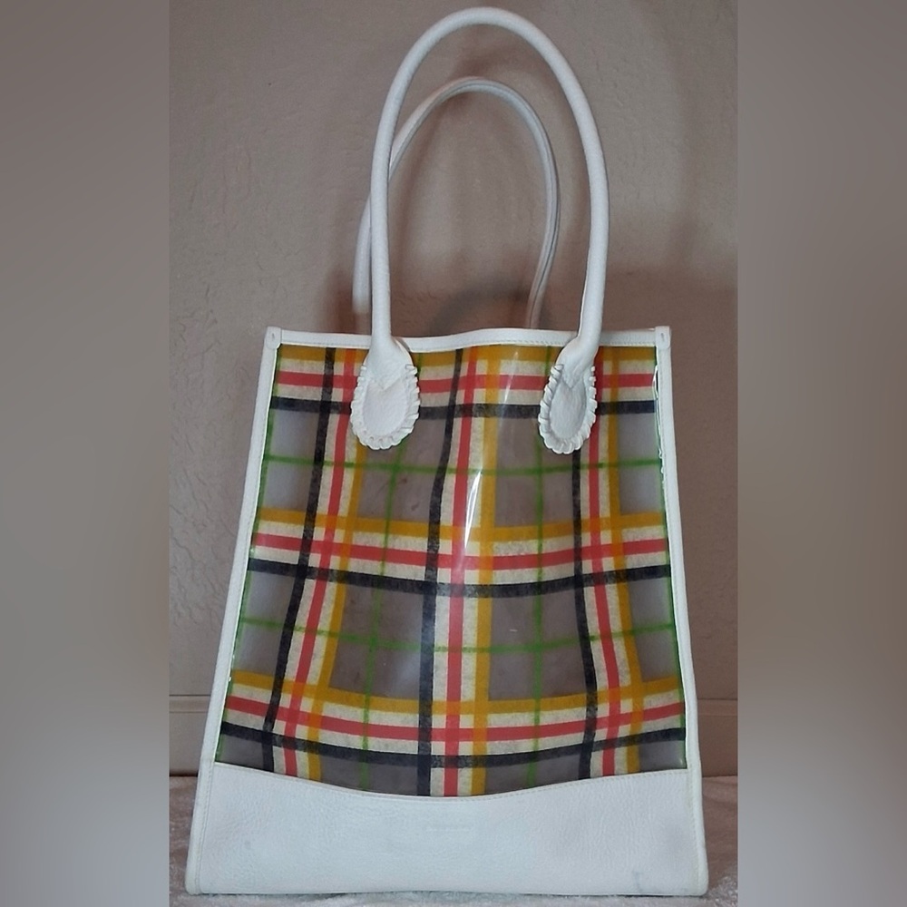 Burberry London White Leather & PVC Tote
VERY RARE FIND